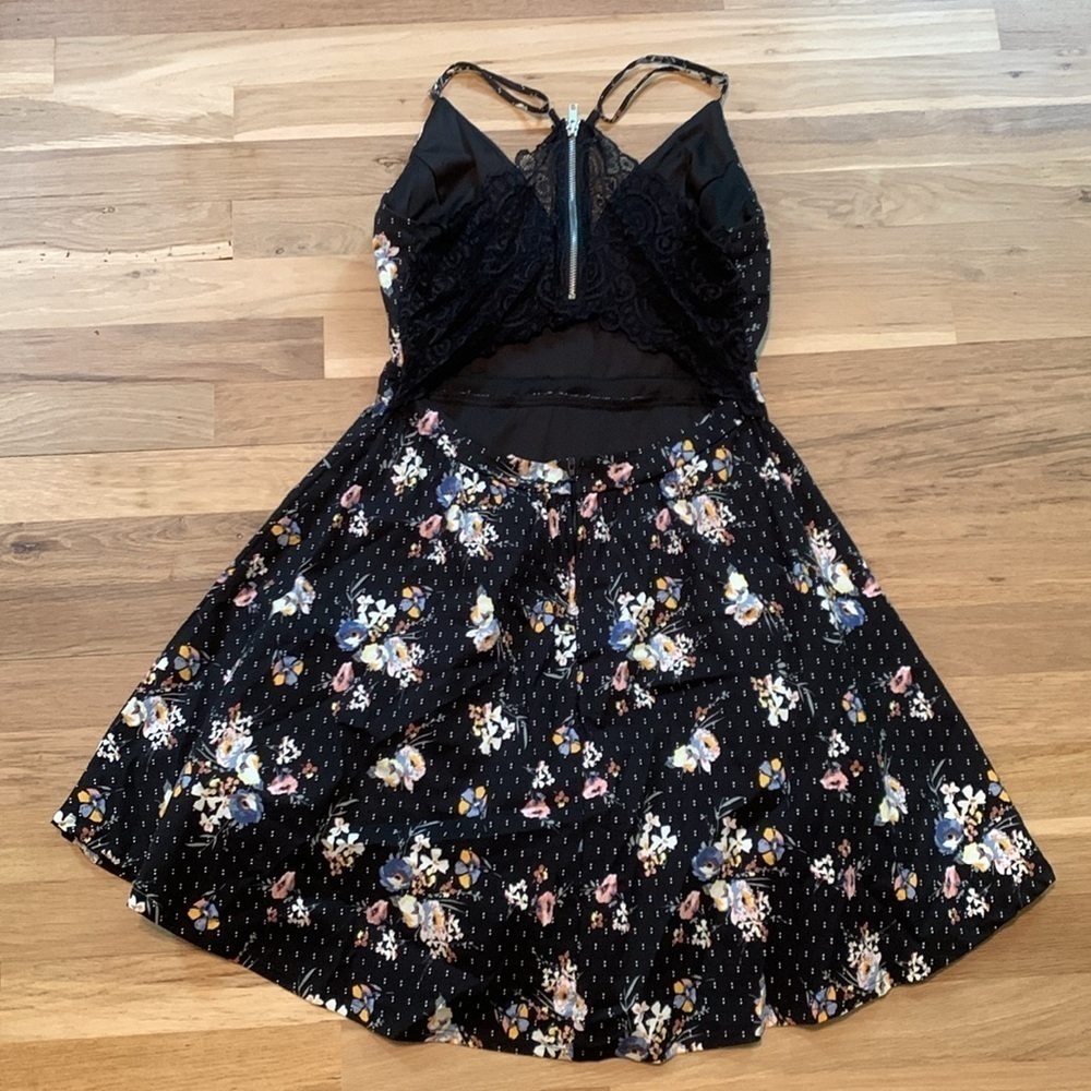 Honey and Rosie Spaghetti Strap Lace Back Fit & Flare Floral Dress Women’s L - Picture 13 of 16